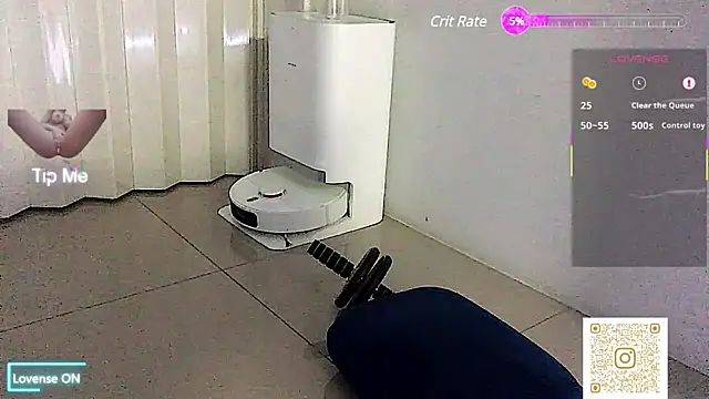 Snapshot of chanentino2 chatting on March 18, 6:28 pm chanentino2 online show from March 18, 6:28 pm