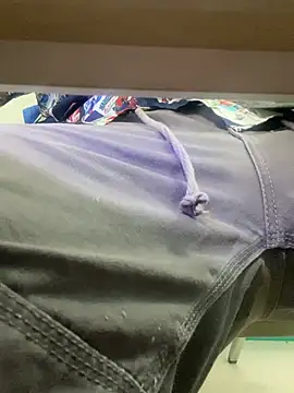 Snapshot of chanentino2 chatting on February 9, 2:40 pm chanentino2 online show from February 9, 2:40 pm