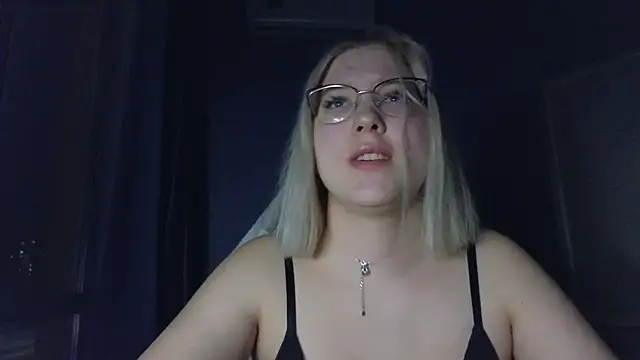 HotBrandyX online show from November 17, 11:03 am