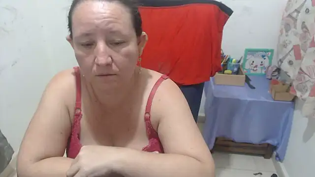 Snapshot of Yohis_Kiut25 chatting on May 10, 5:22 am Yohis Kiut25 online show from May 10, 5:22 am