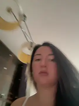 sweetflowers69 online show from March 19, 8:23 am