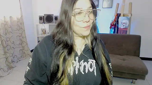 sharonnleon online show from November 7, 4:55 pm