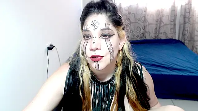 Snapshot of sharonnleon chatting on October 2, 9:07 pm sharonnleon online show from October 2, 9:07 pm