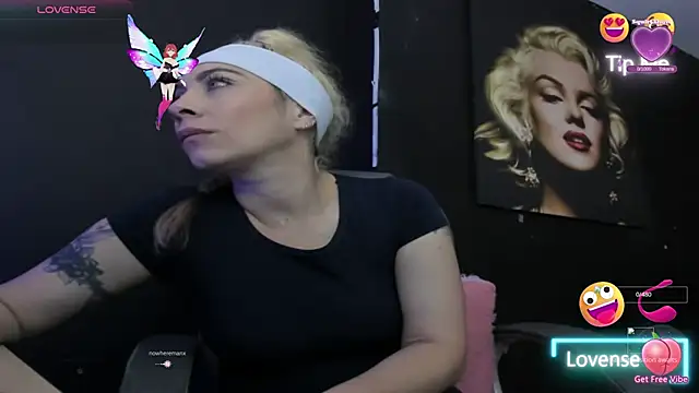 viktoria davis  online show from November 13, 12:14 am