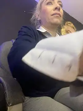 viktoria davis  online show from October 24, 12:31 am