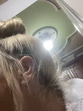 viktoria davis  online show from January 14, 11:08 pm