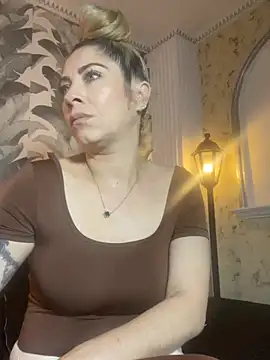 viktoria davis  online show from March 20, 12:55 am