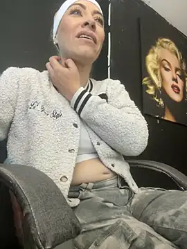 viktoria davis  online show from October 2, 11:41 pm