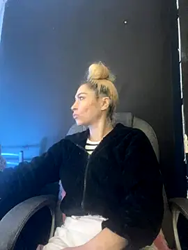 viktoria davis  online show from November 27, 11:16 pm