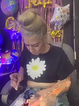 viktoria davis  online show from December 19, 1:53 am