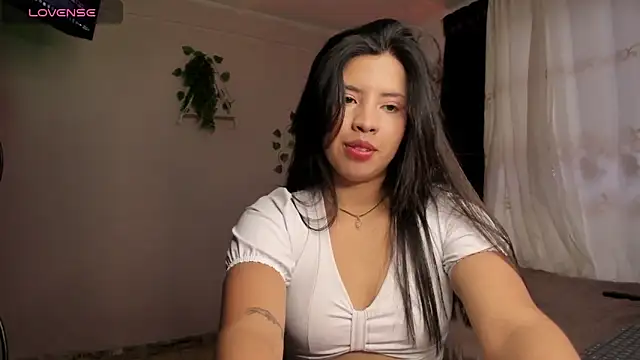 Snapshot of byanabrown chatting on December 14, 10:48 pm byanabrown online show from December 14, 10:48 pm