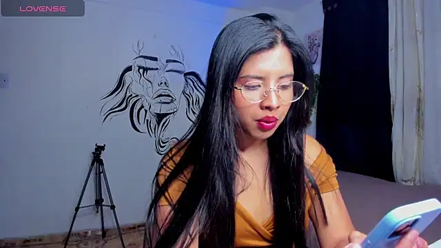 Snapshot of byanabrown chatting on November 6, 11:31 pm byanabrown online show from November 6, 11:31 pm