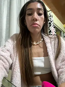 Snapshot of zoe_storm chatting on June 4, 12:48 am zoe storm online show from June 4, 12:48 am