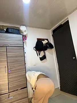 zoe storm online show from October 26, 11:38 pm