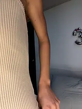 zoe storm online show from February 5, 1:01 am