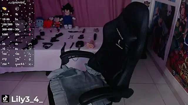 lily3 4 online show from March 11, 6:29 am