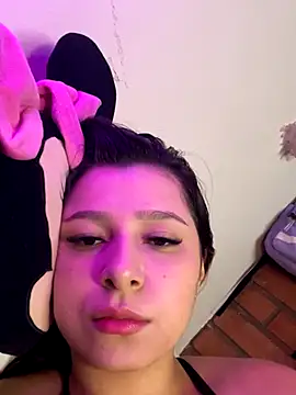  Amber Brown online show from October 12, 5:25 pm