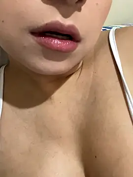  Amber Brown online show from October 28, 3:18 am