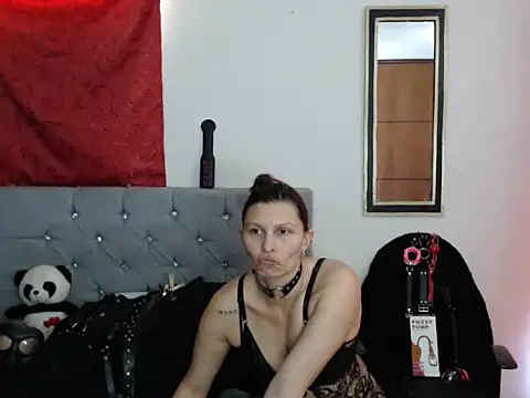 sachaclinford online show from February 28, 6:29 pm