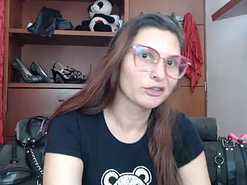 Snapshot of sachaclinford chatting on July 20, 10:01 pm sachaclinford online show from July 20, 10:01 pm