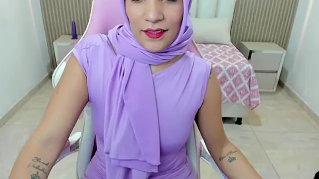 Snapshot of Zulema_hamdi chatting on March 19, 6:24 am Zulema hamdi online show from March 19, 6:24 am