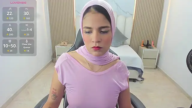 Zulema hamdi online show from April 10, 11:50 am