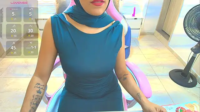 Snapshot of Zulema_hamdi chatting on March 5, 11:06 am Zulema hamdi online show from March 5, 11:06 am