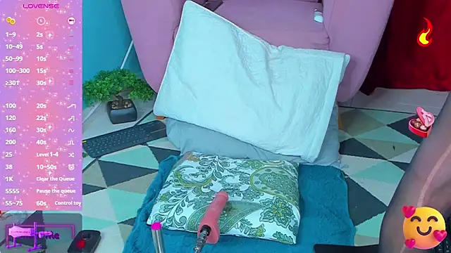 Samantha Rolon online show from March 12, 5:46 am