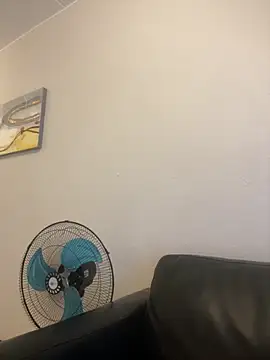 Go Meg online show from November 4, 3:32 am