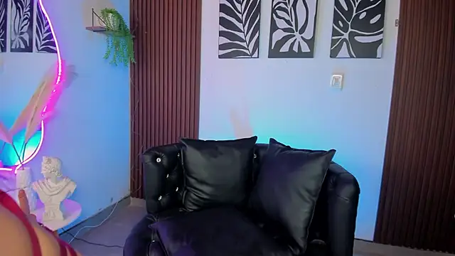Snapshot of Georgina_caruso chatting on March 20, 11:56 pm Georgina caruso online show from March 20, 11:56 pm