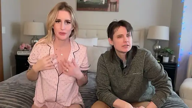 Officiallyonlytams online show from January 16, 6:34 pm