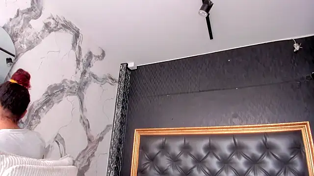 DalayMoore online show from September 24, 7:53 pm