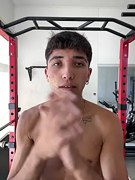 Snapshot of TusBellakitos chatting on March 5, 8:53 pm TusBellakitos online show from March 5, 8:53 pm