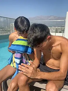 Snapshot of TusBellakitos chatting on February 20, 8:03 pm TusBellakitos online show from February 20, 8:03 pm