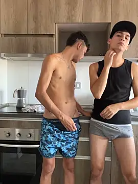 Snapshot of TusBellakitos chatting on February 11, 5:40 pm TusBellakitos online show from February 11, 5:40 pm