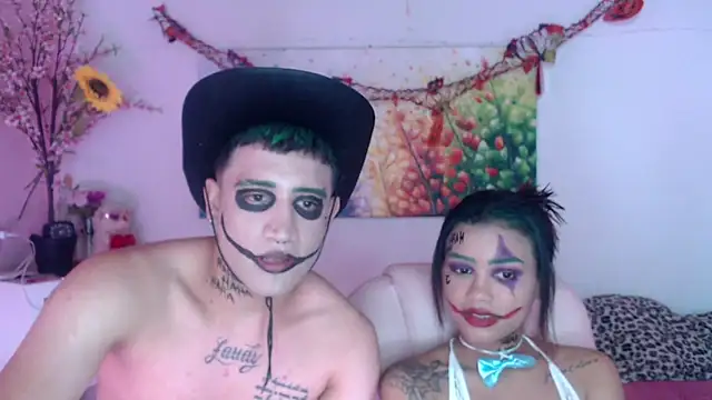 Snapshot of joker_harley18 chatting on October 18, 2:46 am joker harley18 online show from October 18, 2:46 am