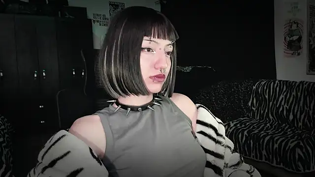 roxy toxic online show from May 28, 1:35 am