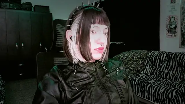 roxy toxic online show from April 29, 12:59 am