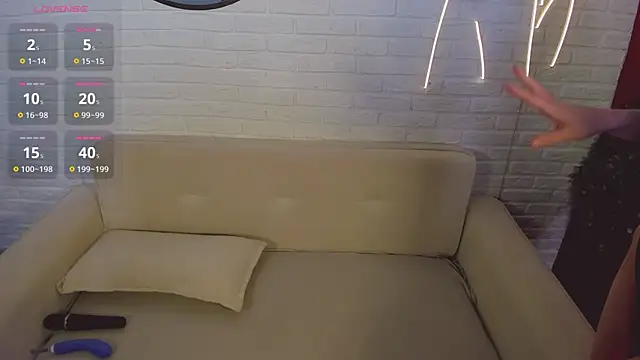 eva fale online show from December 5, 3:43 pm