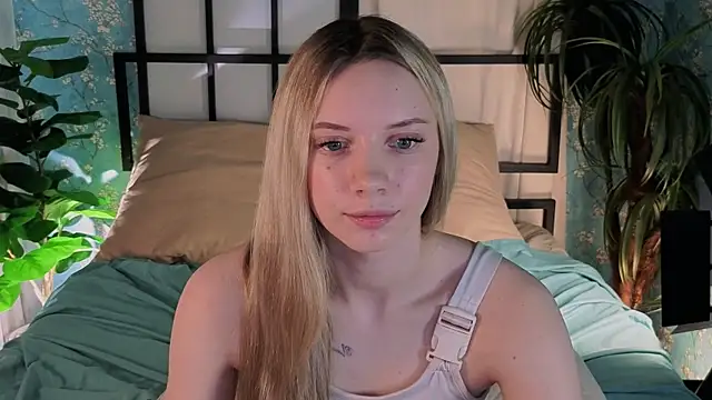 katt  y online show from May 22, 5:05 am