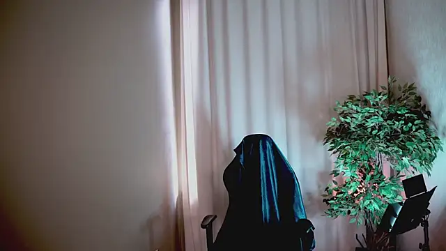 katt  y online show from March 4, 12:33 pm