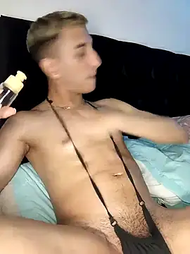 manu stiv online show from March 11, 10:42 pm