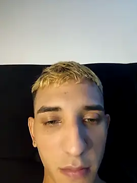 manu stiv online show from March 6, 11:42 pm