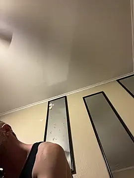 biggzee6 online show from November 29, 10:10 pm