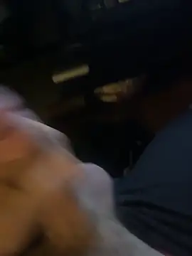 Snapshot of biggzee6 chatting on December 19, 11:56 am biggzee6 online show from December 19, 11:56 am