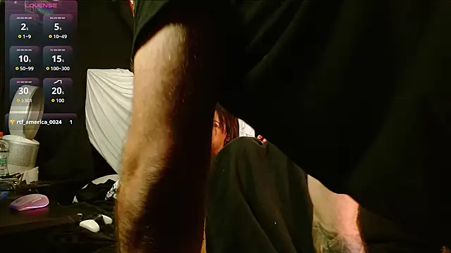 its allixo online show from April 19, 2:01 am