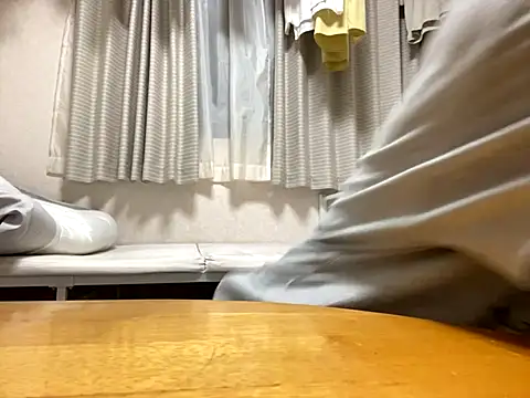 Snapshot of riri_riri_jp chatting on September 19, 11:36 am riri riri jp online show from September 19, 11:36 am