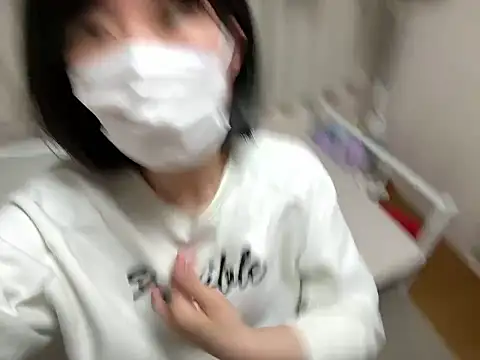 Snapshot of riri_riri_jp chatting on June 5, 12:00 pm riri riri jp online show from June 5, 12:00 pm