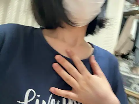 Snapshot of riri_riri_jp chatting on June 27, 12:22 pm riri riri jp online show from June 27, 12:22 pm
