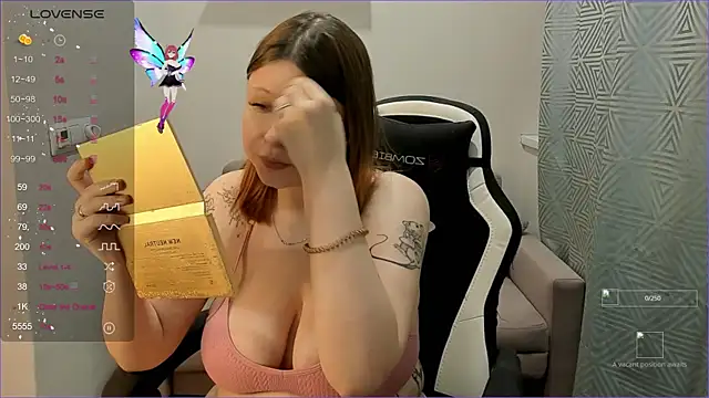 sophie mooreee online show from November 24, 4:29 pm